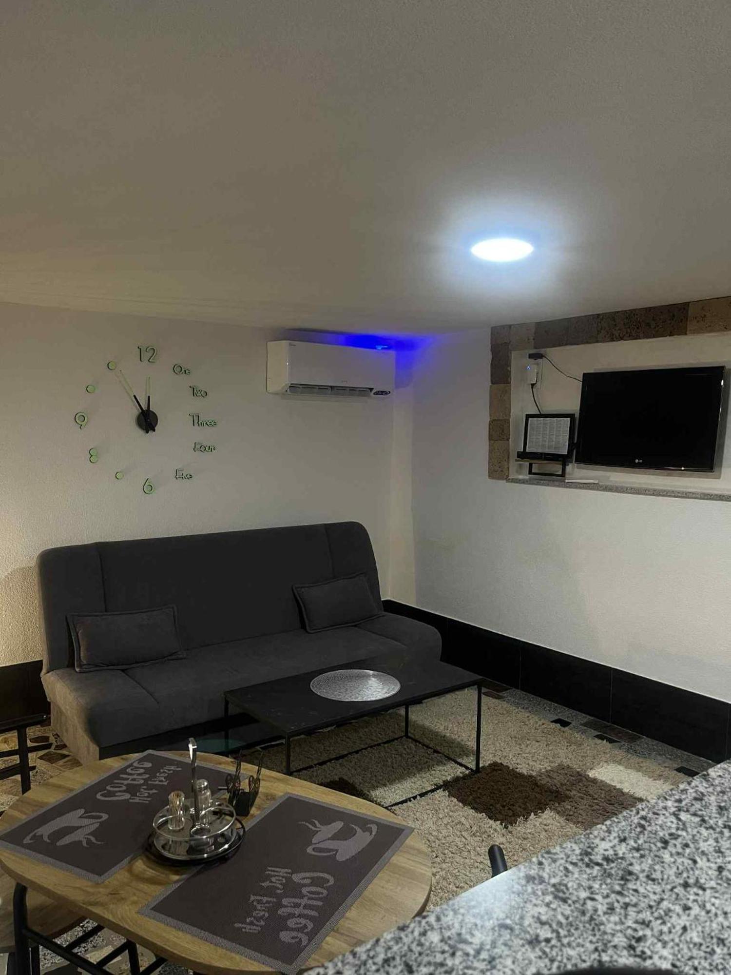 Studio Apartman Azra Кулен Вакуф Екстериор снимка